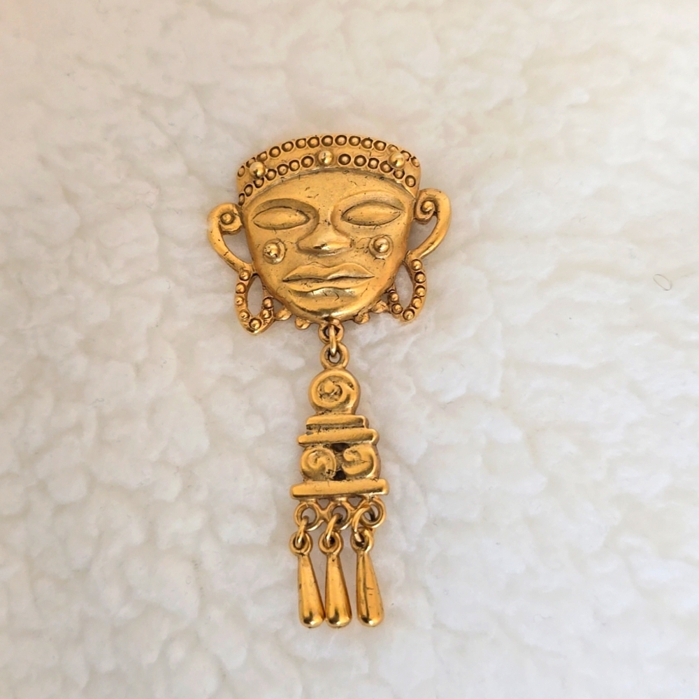 ANCIENT FIGURE PIN/BROOCH IN GOLDTONE